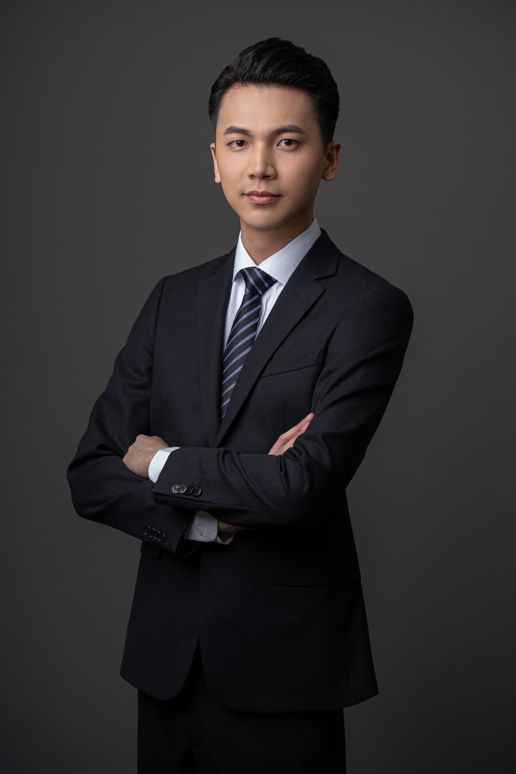 鄭育丞律師